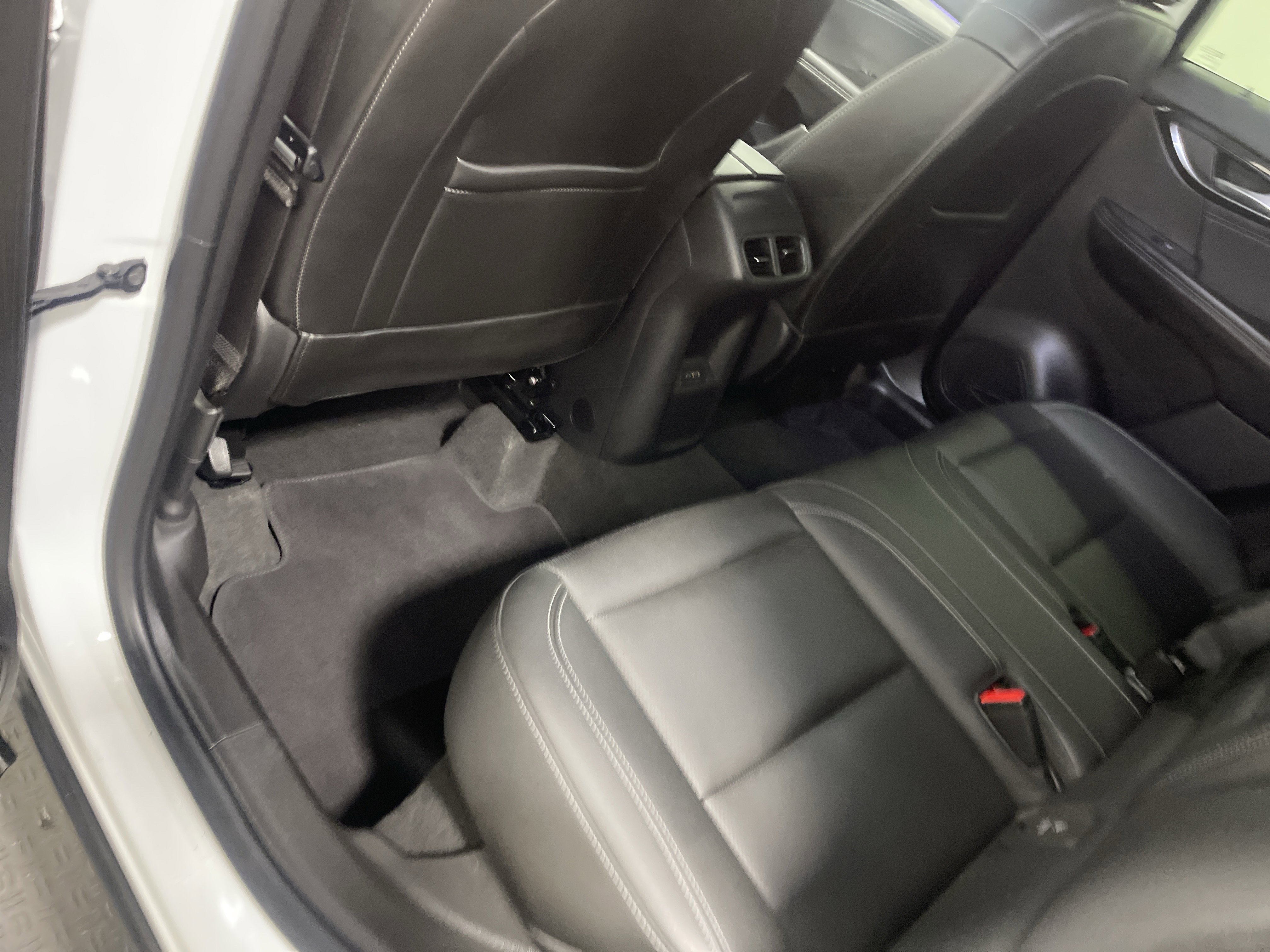 Used 2025 Buick Envision Preferred image 17