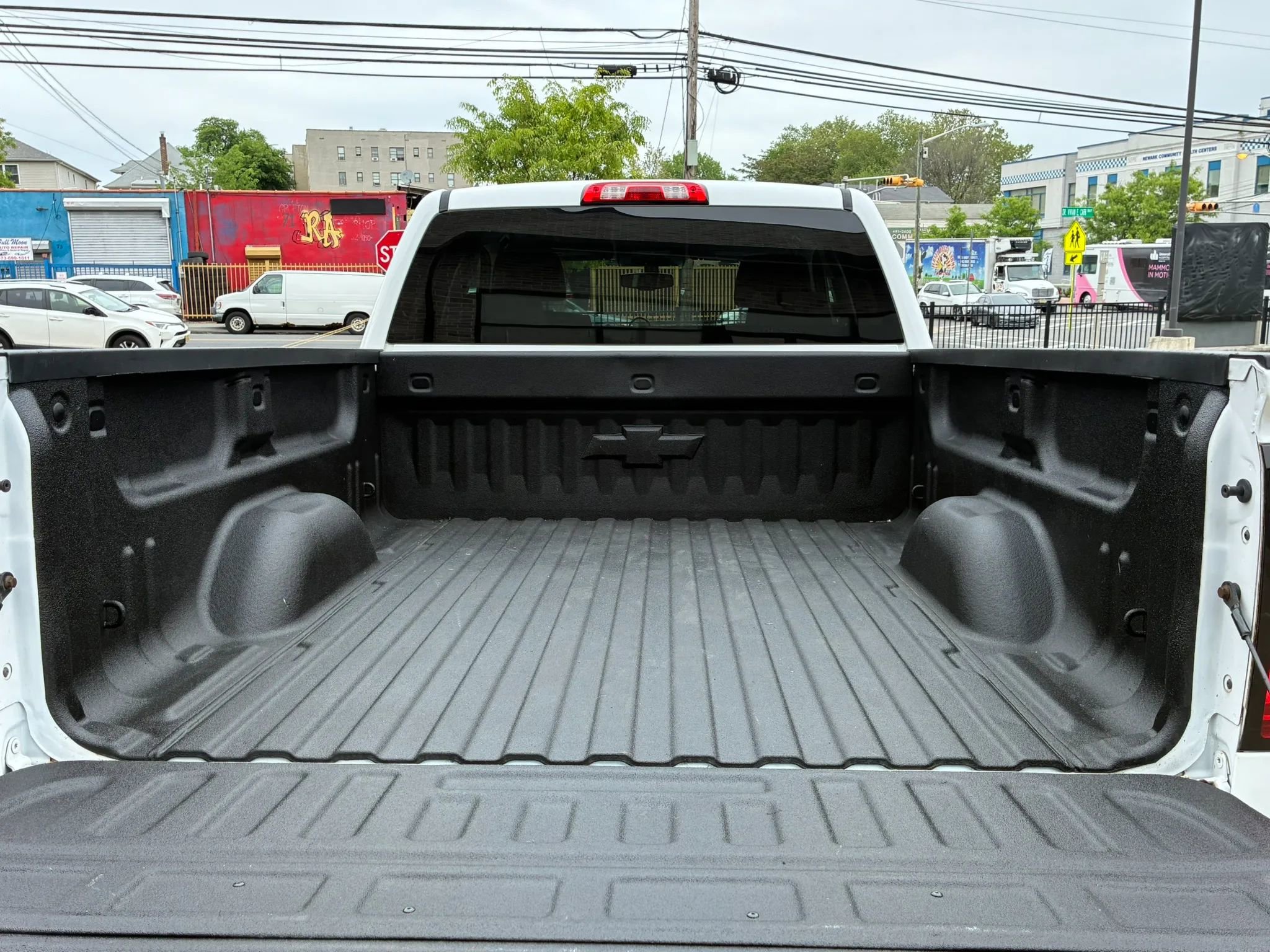 Used 2017 Chevrolet Silverado 1500 LT w/ All Star Edition AWD/4WD image 26