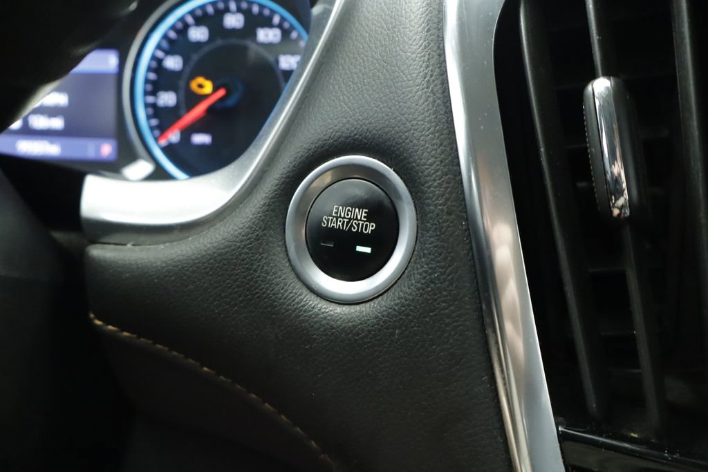 Used 2021 Chevrolet Traverse Premier w/ Redline Edition AWD/4WD image 31