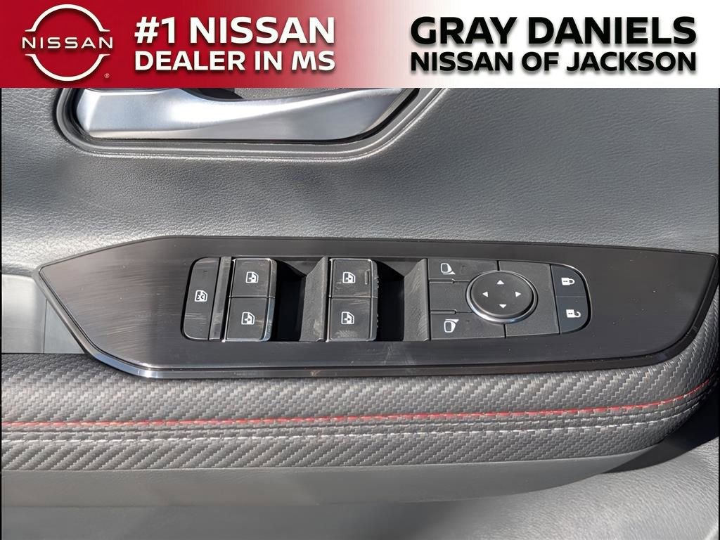 New 2026 Nissan Kicks SR w/ Cold Weather Package image 15