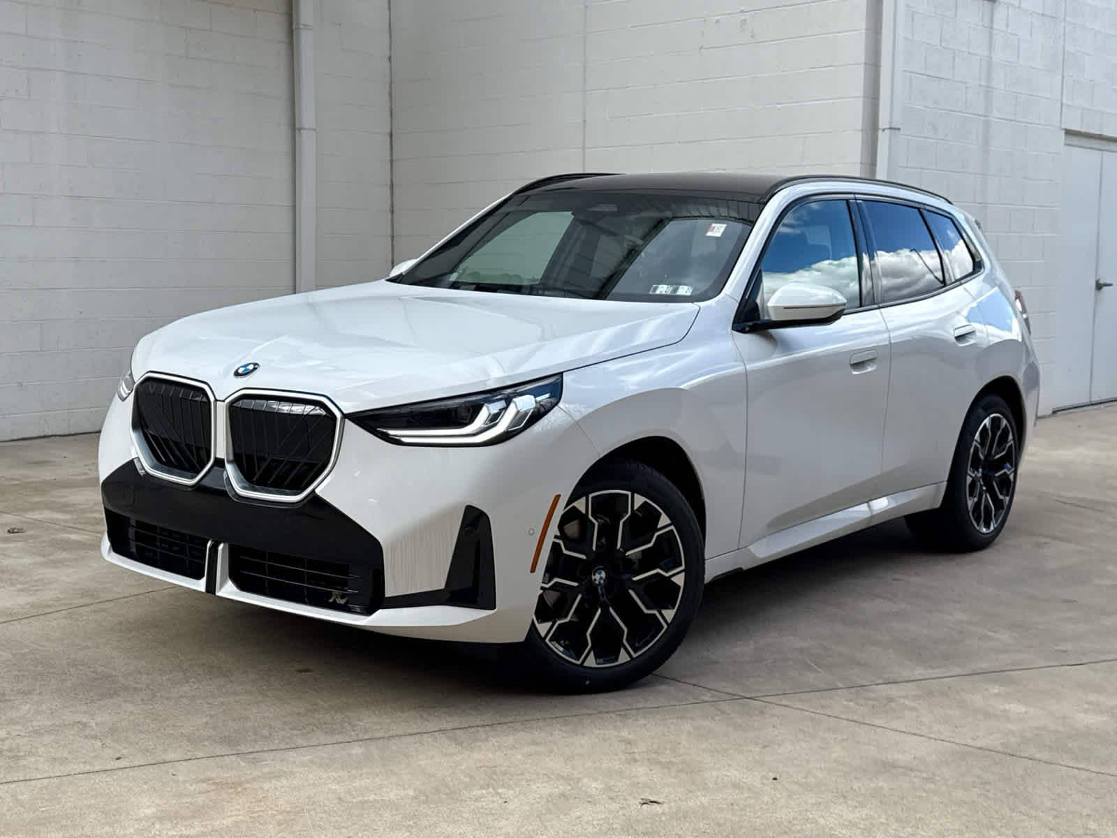New 2026 BMW X3 xDrive30 w/ M Sport Package