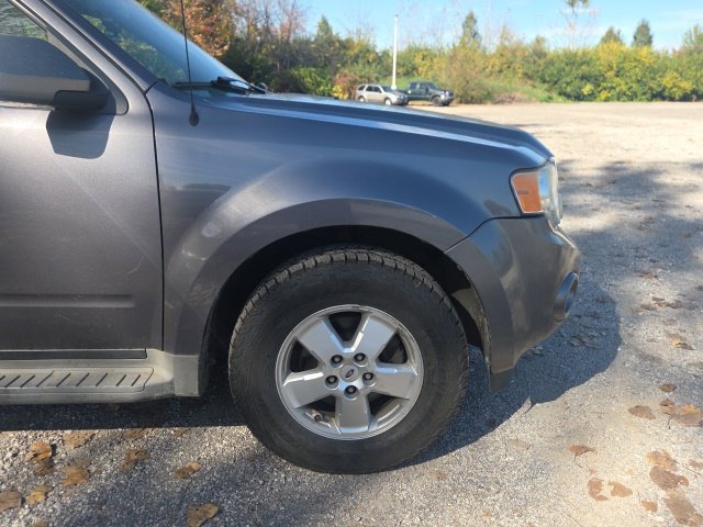 Used 2010 Ford Escape Limited AWD/4WD image 4