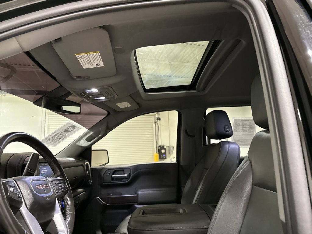 Used 2021 GMC Sierra 1500 SLT w/ SLT Premium Package AWD/4WD image 19