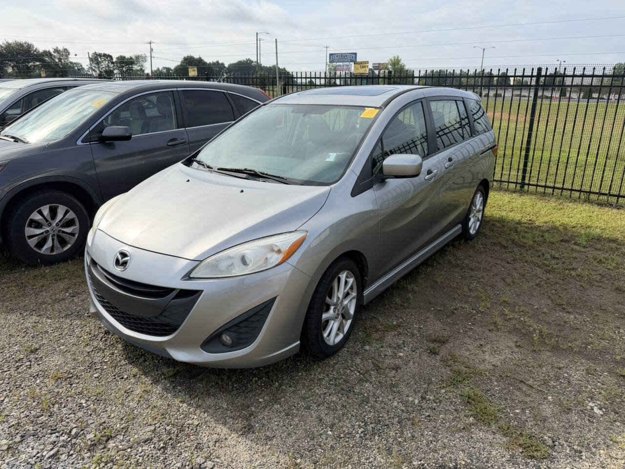 Used 2012 MAZDA MAZDA5 Touring w/ Moonroof & Audio Pkg FWD image 1
