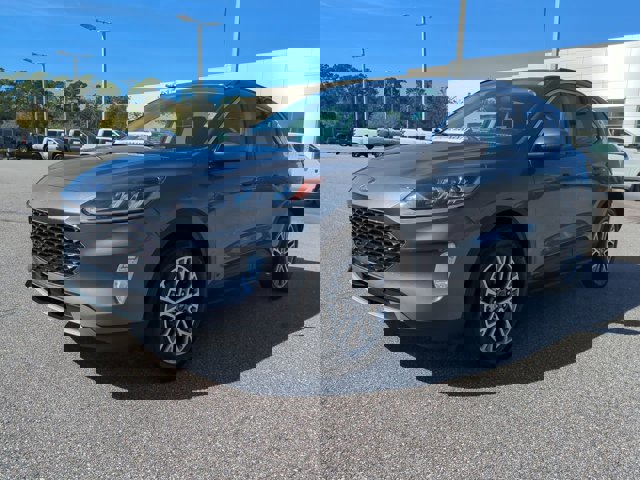 Used 2021 Ford Escape SEL w/ Technology Package image 9