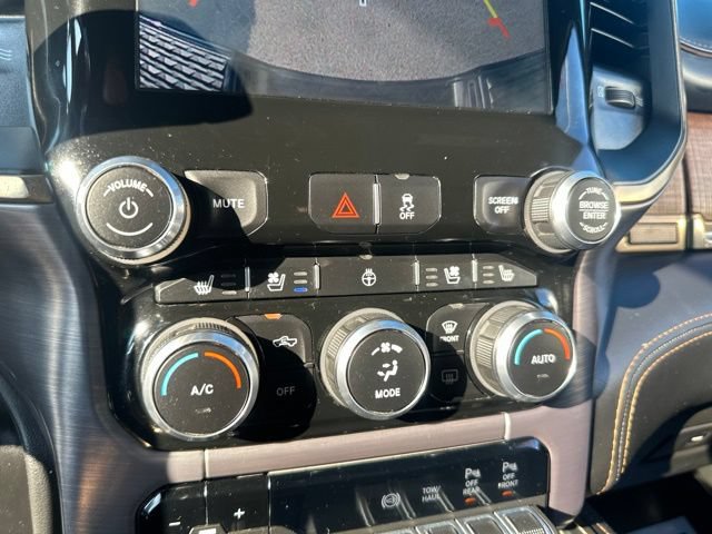 Used 2022 RAM 2500 Limited w/ Off Road Package AWD/4WD image 54
