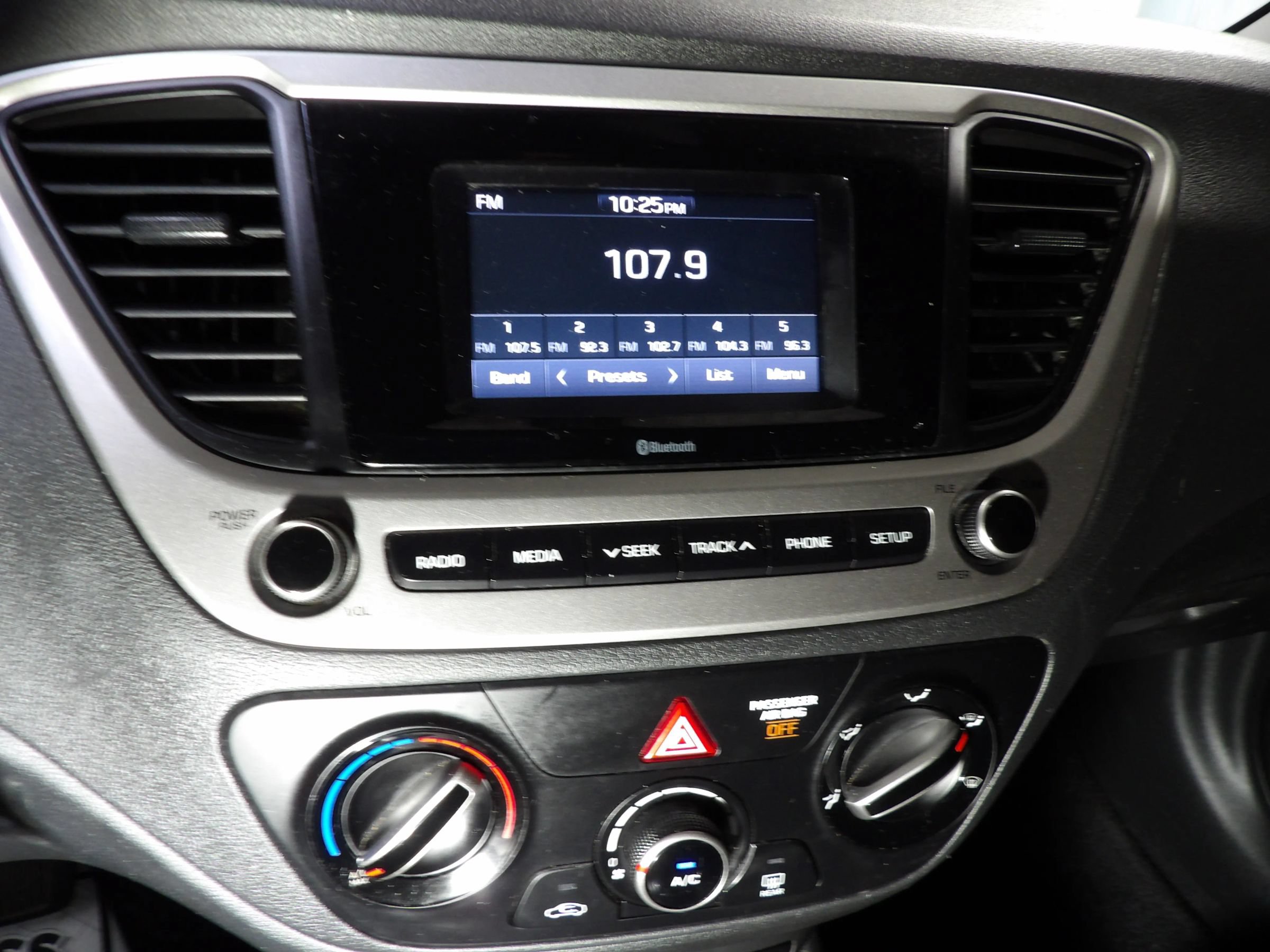 Used 2021 Hyundai Accent SE FWD image 14