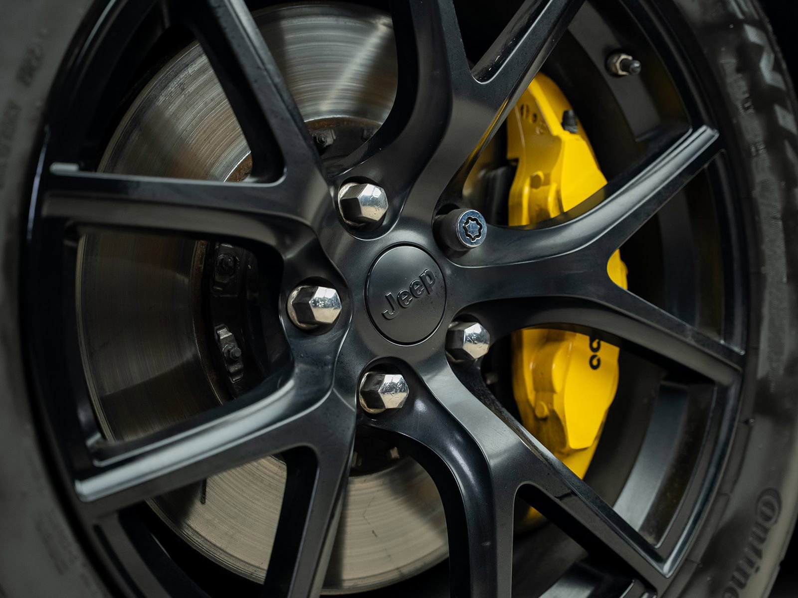 Used 2021 Jeep Grand Cherokee Trackhawk w/ Trailer Tow Group IV AWD/4WD image 6