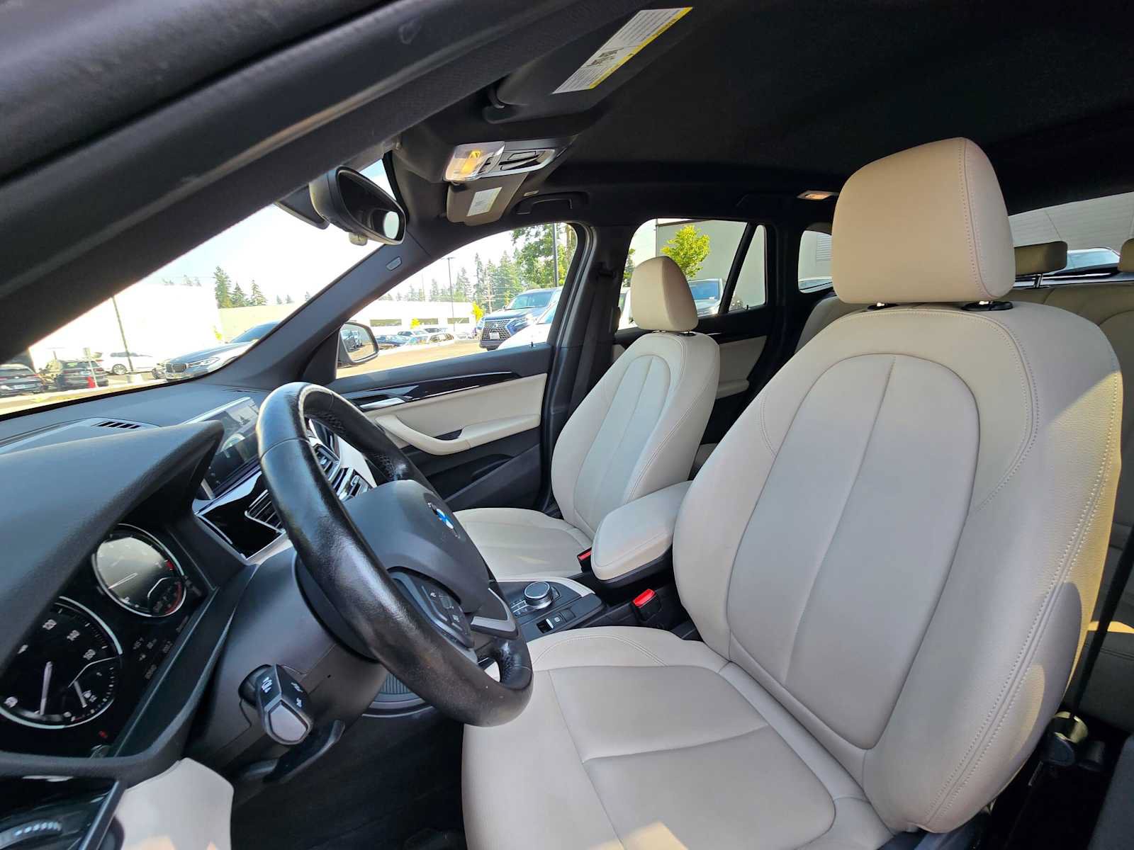 Used 2018 BMW X1 xDrive28i w/ Premium Package AWD/4WD image 19