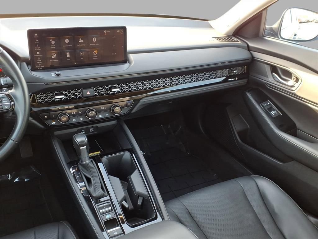 Used 2023 Honda Accord Touring image 31