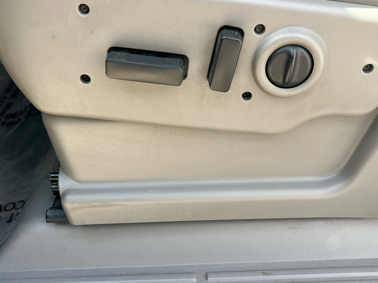 Used 2006 GMC Sierra 1500 SLT w/ Onstar Plus Package image 28