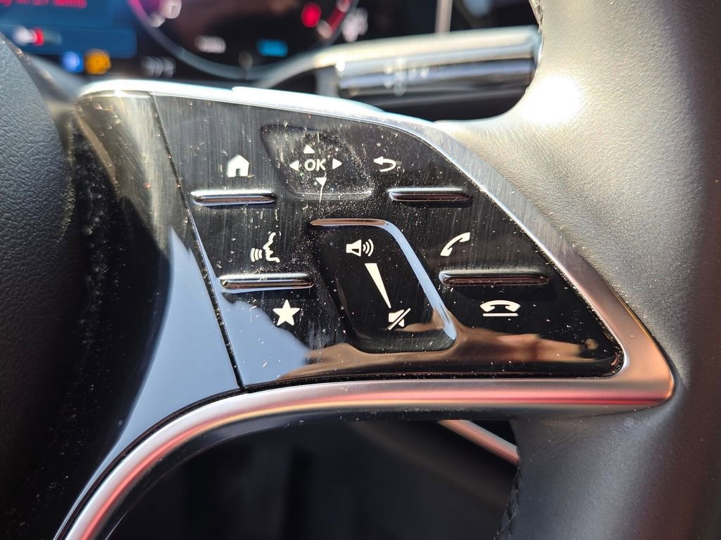 Used 2025 Mercedes-Benz E 350 4MATIC Sedan w/ Driver Assistance Package image 23