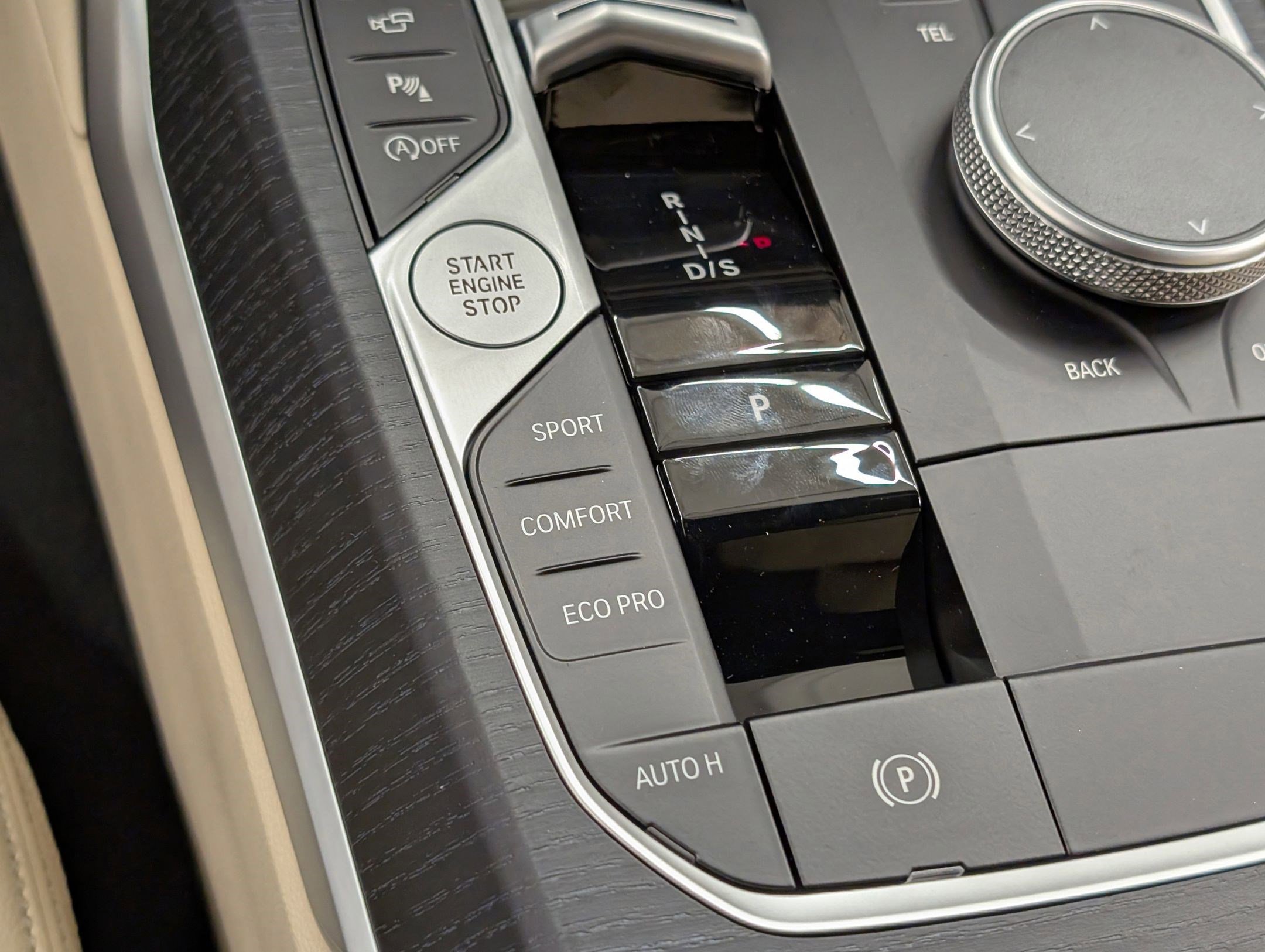 Used 2025 BMW 330i xDrive Sedan w/ Premium Package image 20