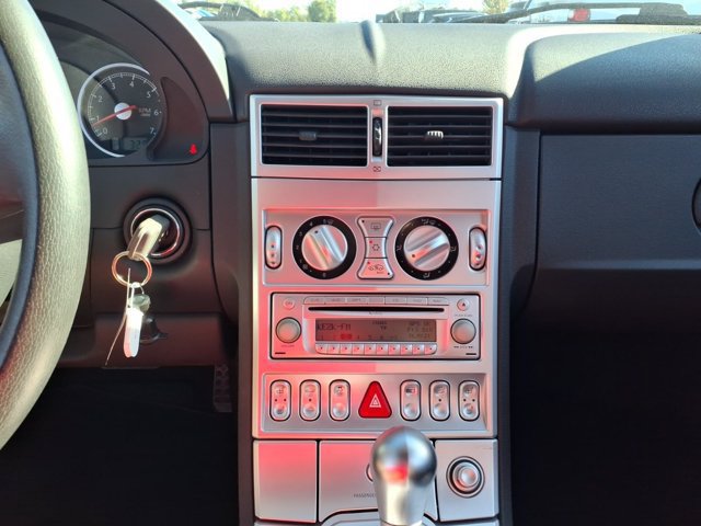 Used 2006 Chrysler Crossfire Limited RWD image 9