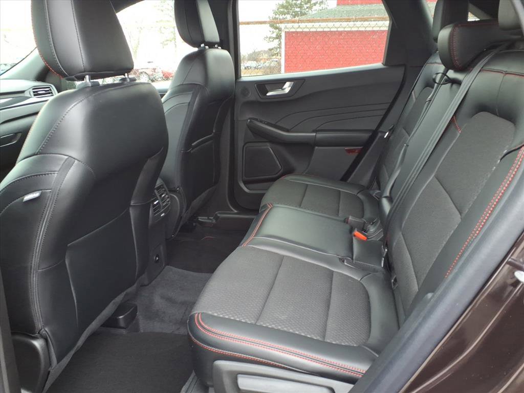 Certified 2023 Ford Escape ST-Line Select w/ Tech Pack #2 image 11