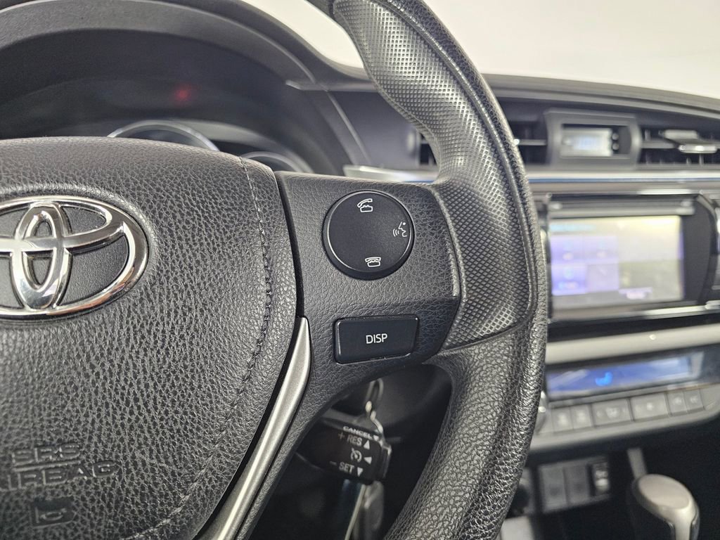 Used 2016 Toyota Corolla LE image 32
