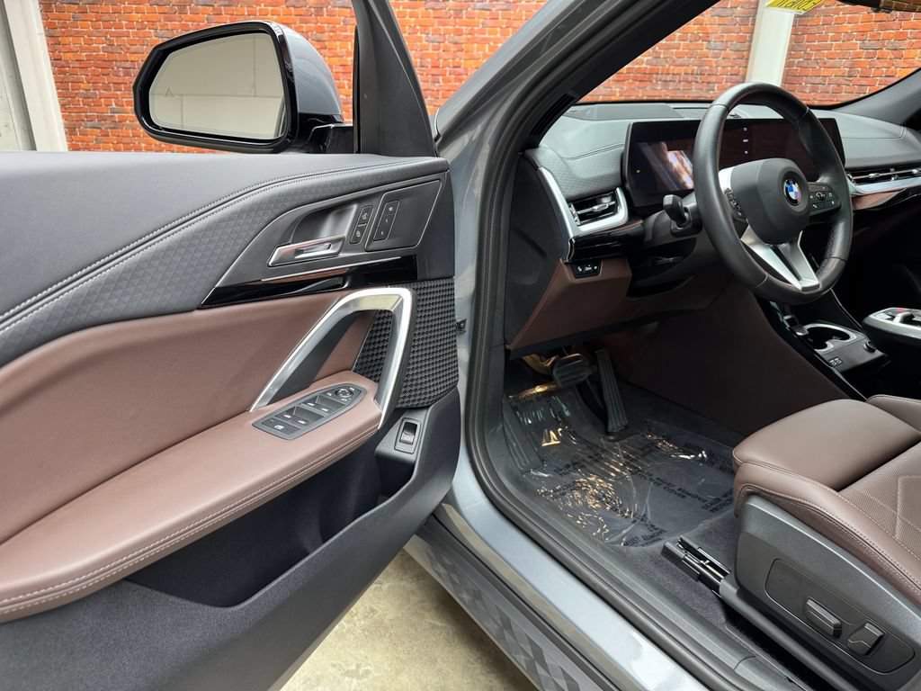 Certified 2024 BMW X2 xDrive28i AWD/4WD image 10