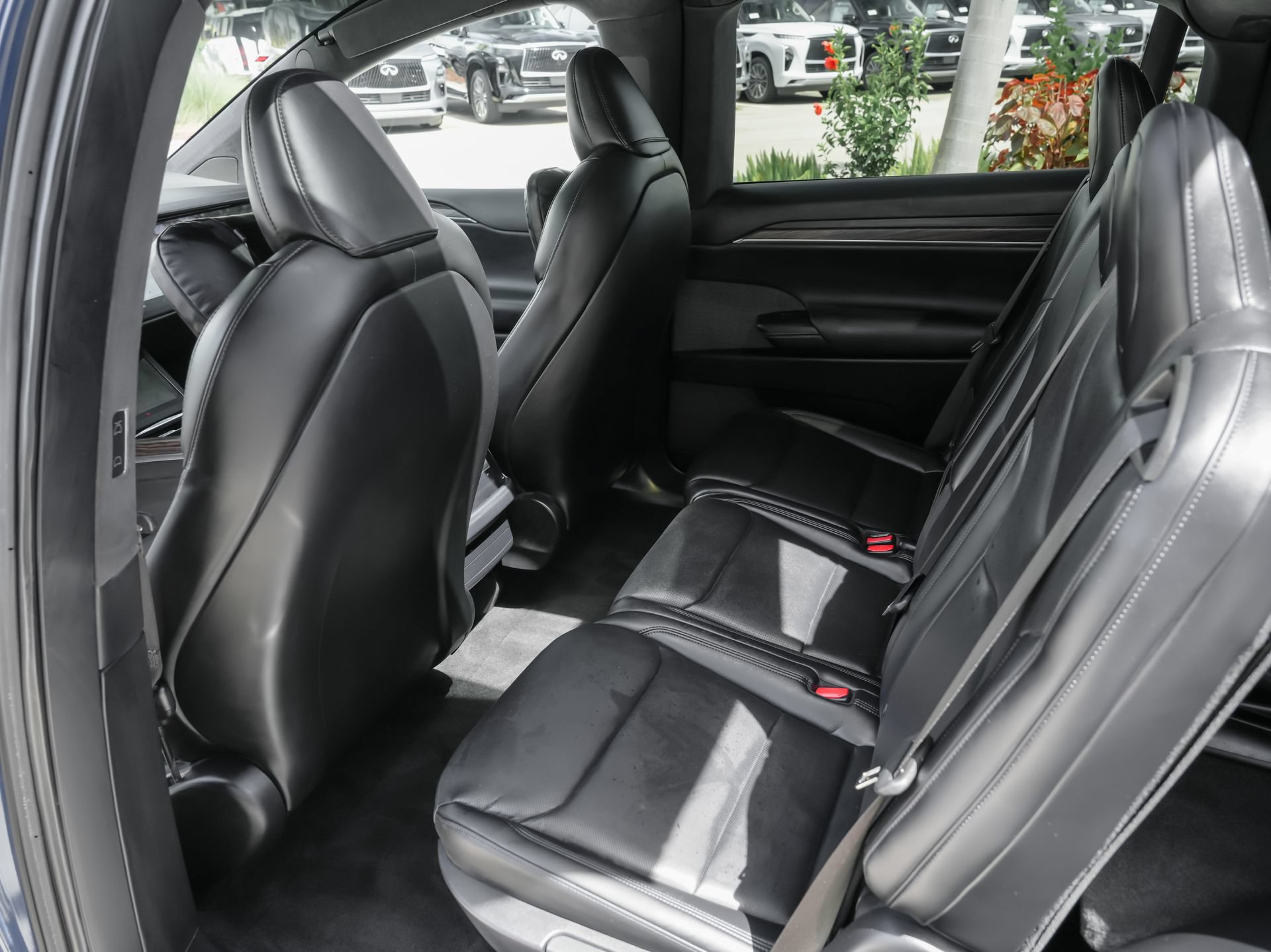 Used 2022 Tesla Model X AWD/4WD image 34