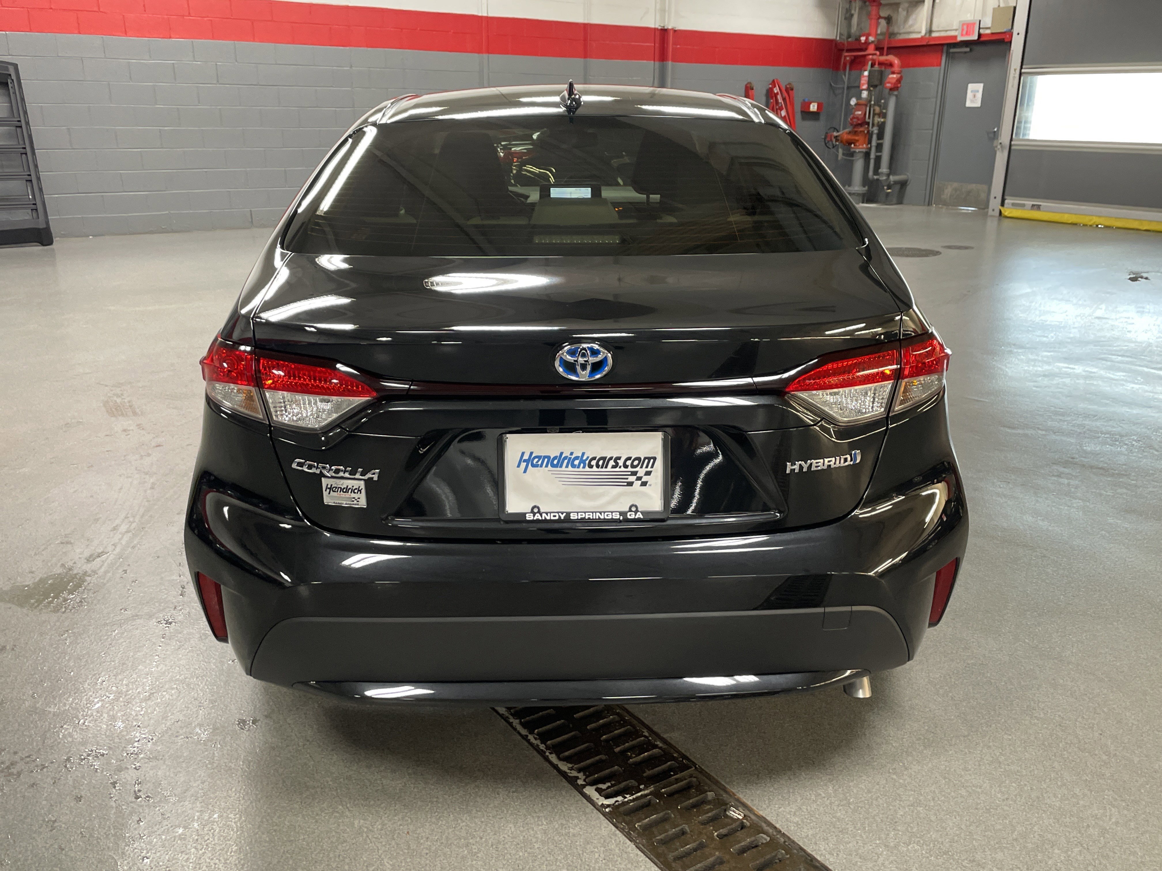 Used 2022 Toyota Corolla LE image 9