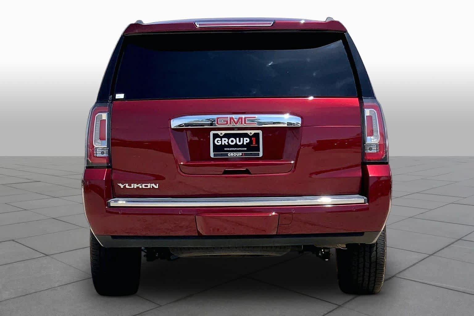 Used 2018 GMC Yukon Denali w/ Denali Ultimate Package AWD/4WD image 5