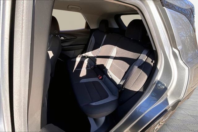 Used 2024 Chevrolet TrailBlazer LT w/ LT Cold Weather Package image 16