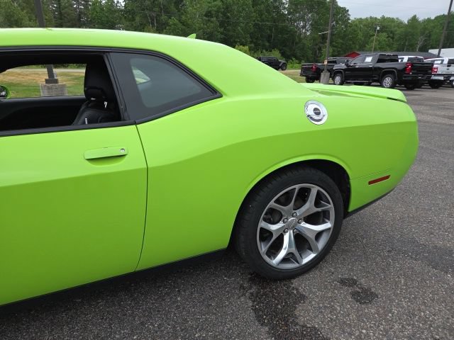Used 2015 Dodge Challenger R/T Plus RWD image 27