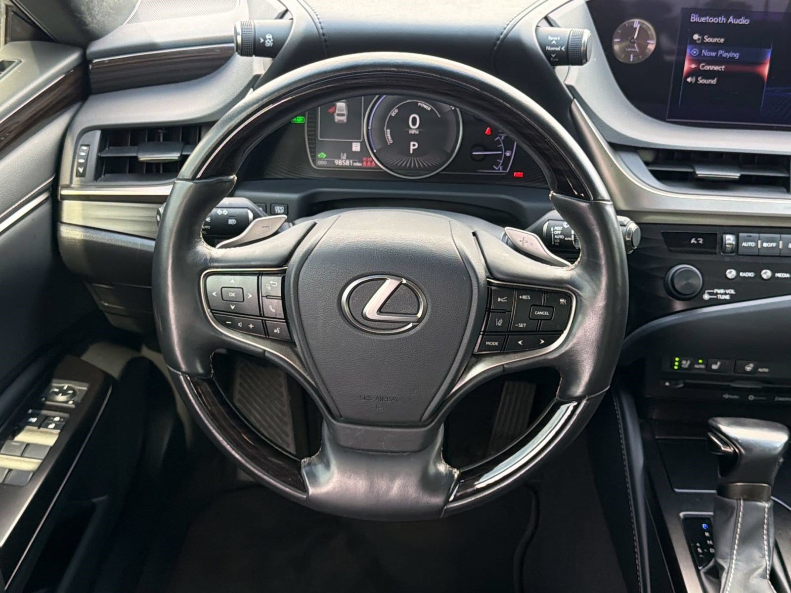 Used 2019 Lexus ES 300h w/ Premium Package FWD image 9