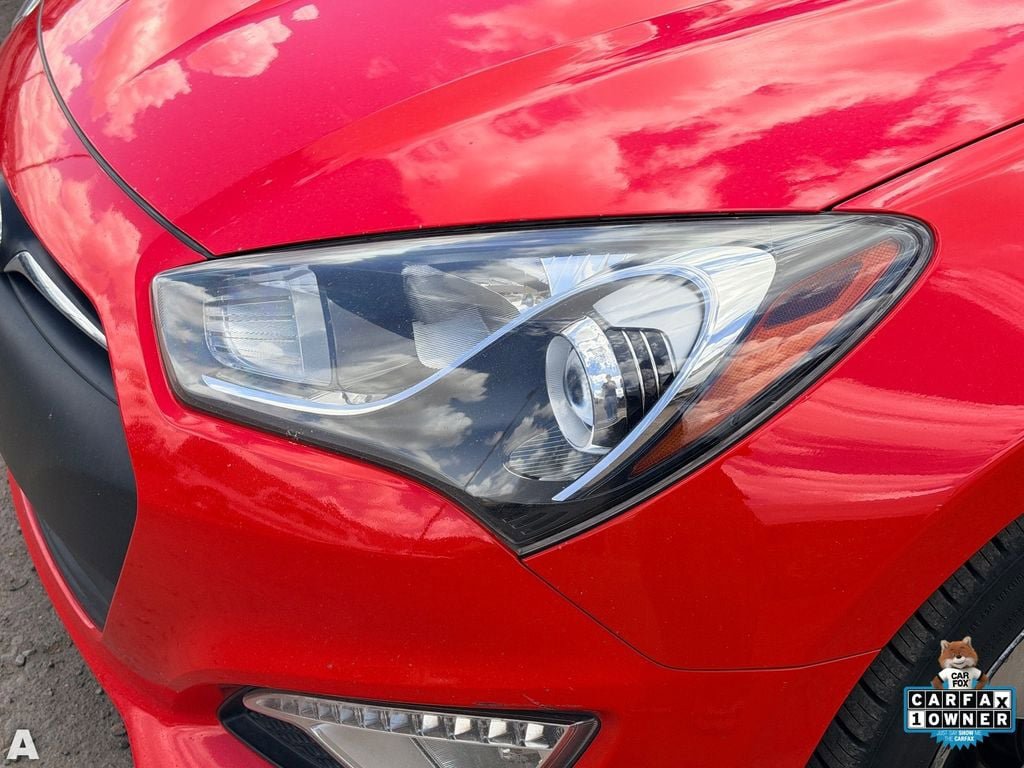 Used 2016 Hyundai Genesis Coupe 3.8 RWD image 8