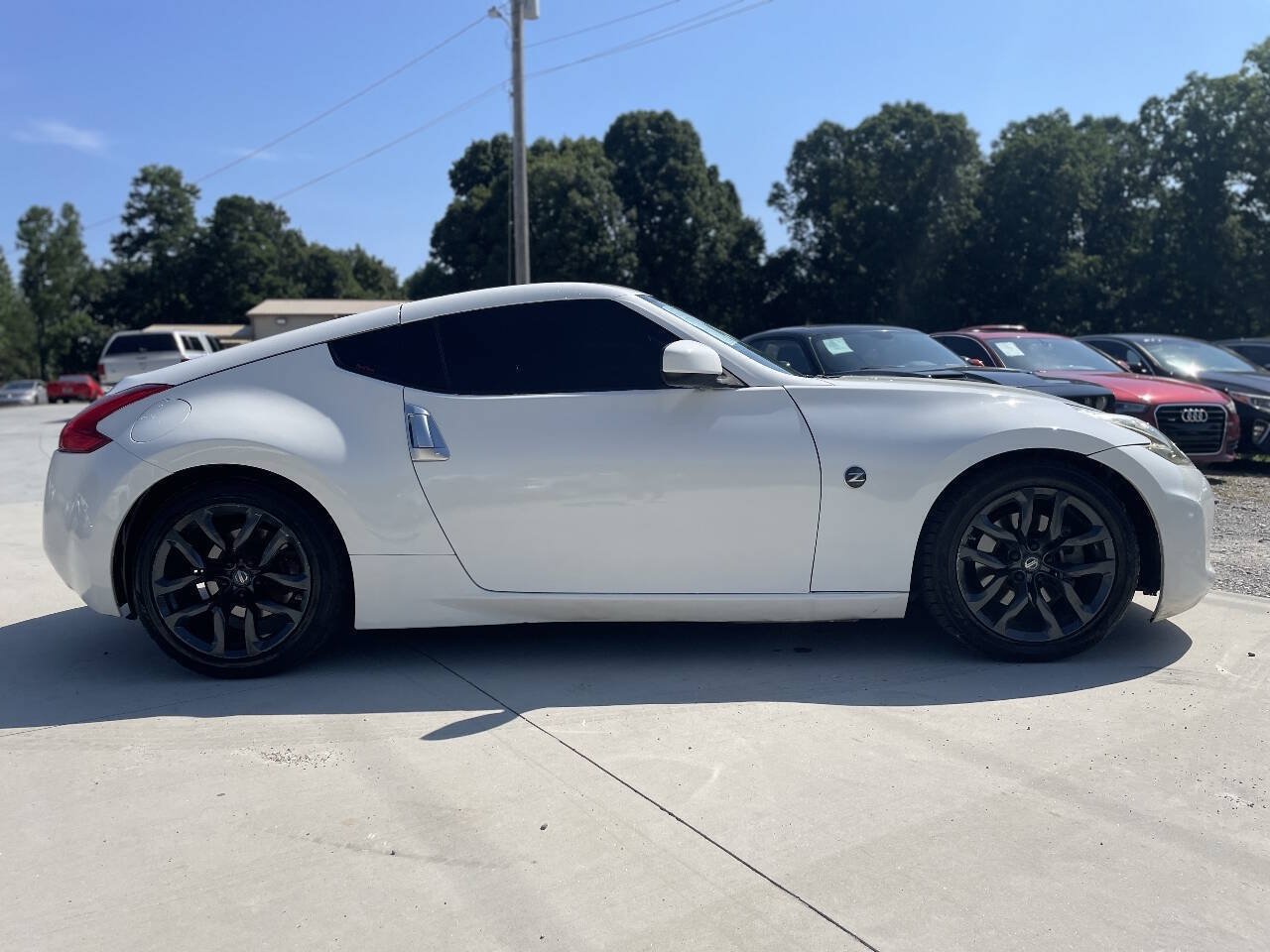 Used 2013 Nissan 370Z Coupe RWD image 11