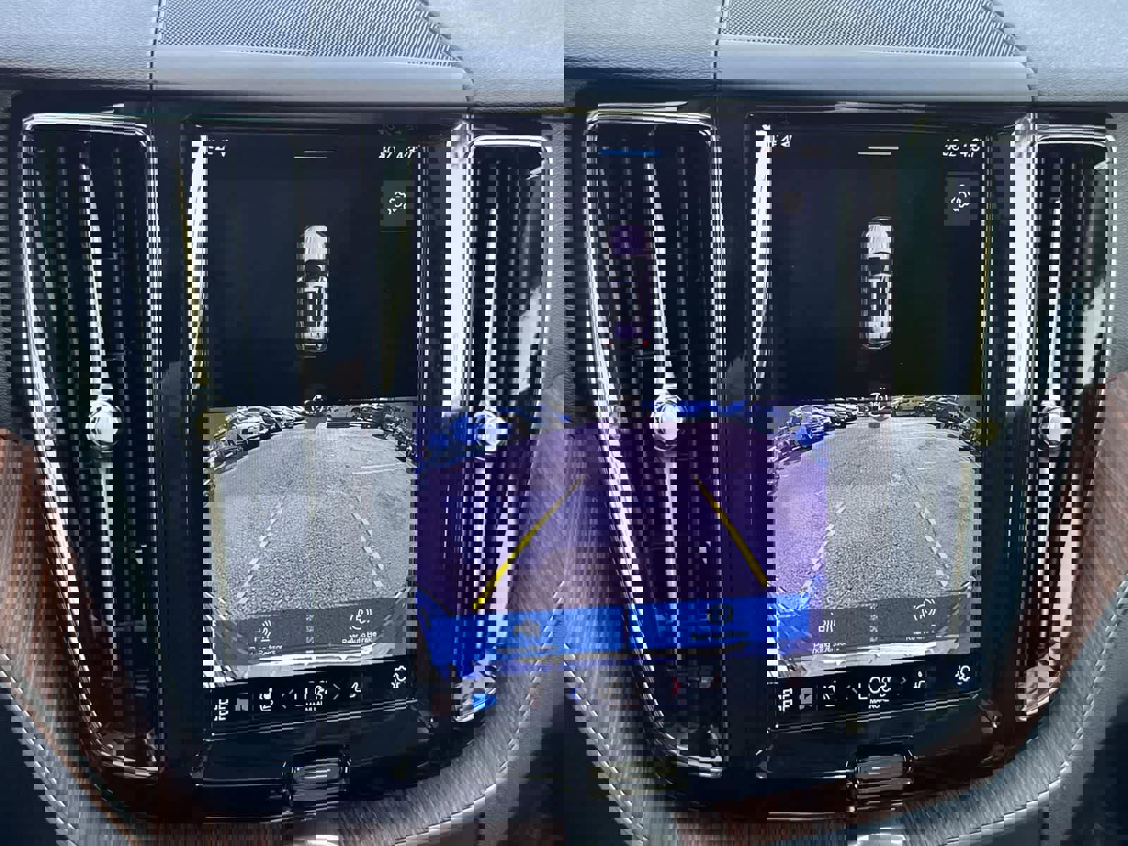 Used 2023 Volvo XC60 B5 Plus image 16