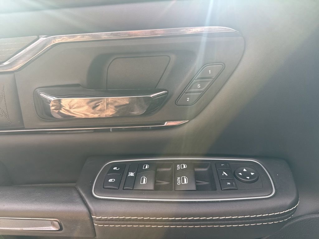 Used 2022 RAM 1500 Limited image 9