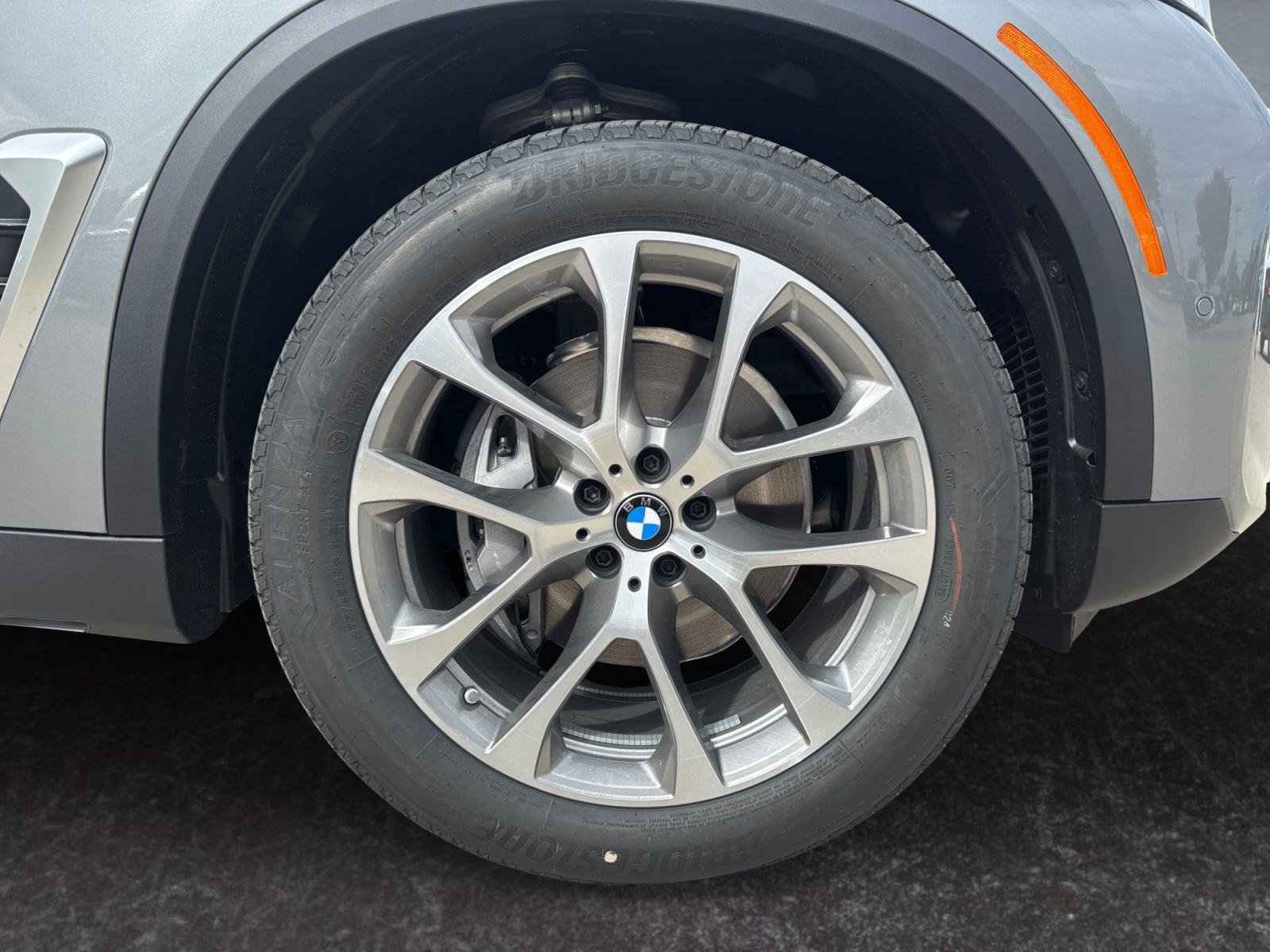 Used 2026 BMW X5 xDrive40i AWD/4WD image 28