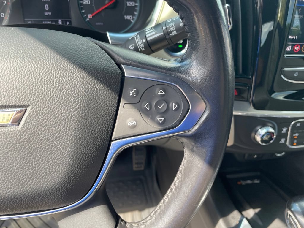 Used 2022 Chevrolet Traverse LT FWD image 19