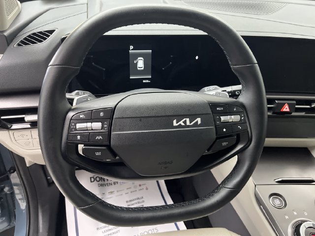Used 2026 Kia Sportage EX AWD/4WD image 16