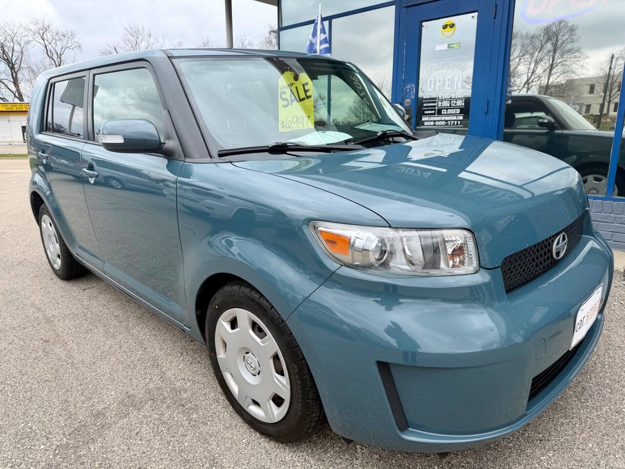 Used 2009 Scion xB FWD image 6