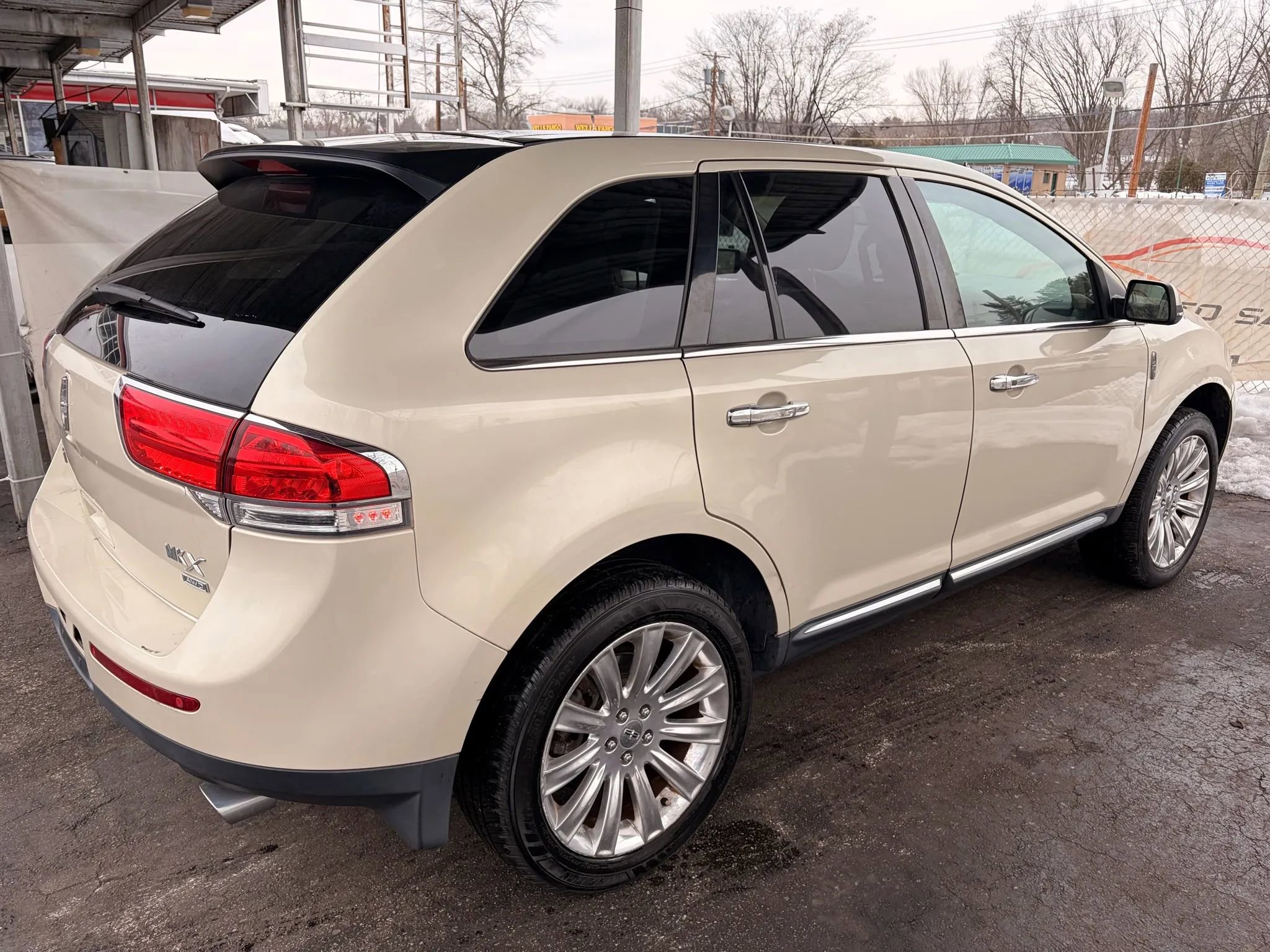 Used 2014 Lincoln MKX AWD w/ Equipment Group 102A image 61