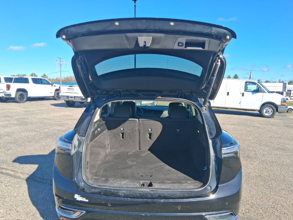 Used 2022 Buick Envision Avenir w/ Safety Package FWD image 21
