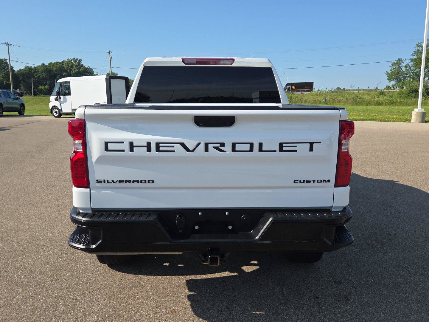 Used 2023 Chevrolet Silverado 1500 Custom Trail Boss AWD/4WD image 5