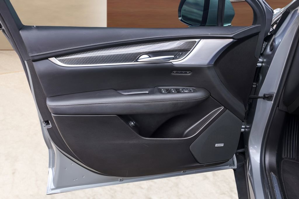 Certified 2023 Cadillac XT5 Sportv w/ Technology Package image 26