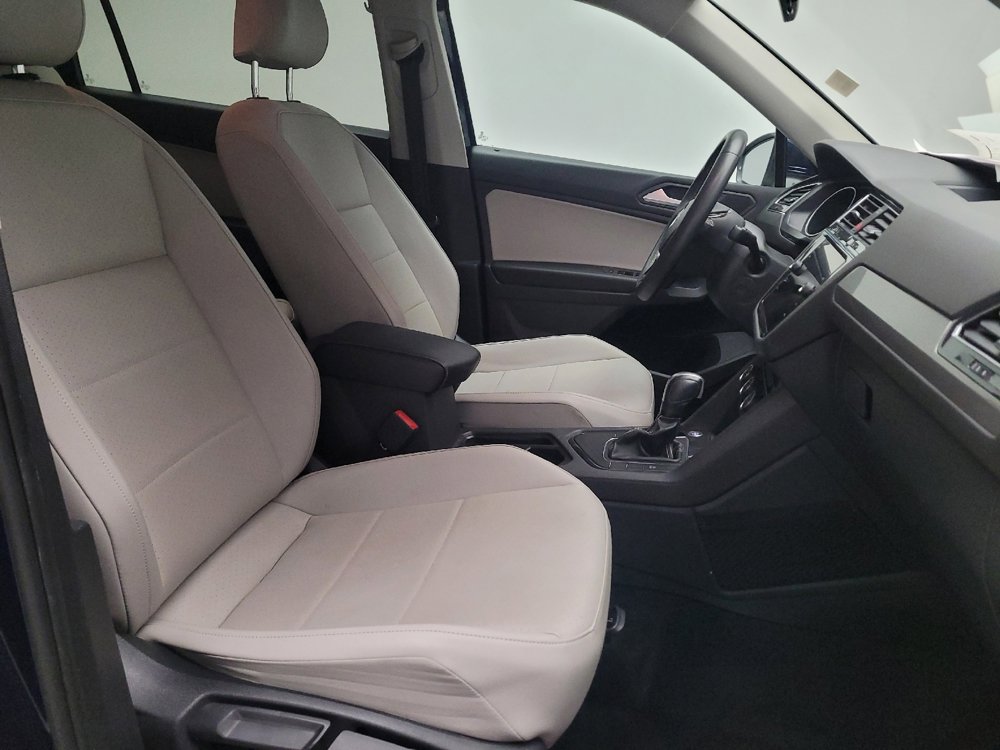 Used 2021 Volkswagen Tiguan SE image 21
