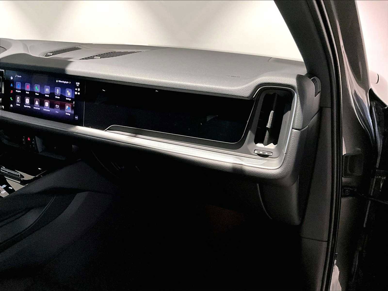 Used 2026 Porsche Cayenne image 23