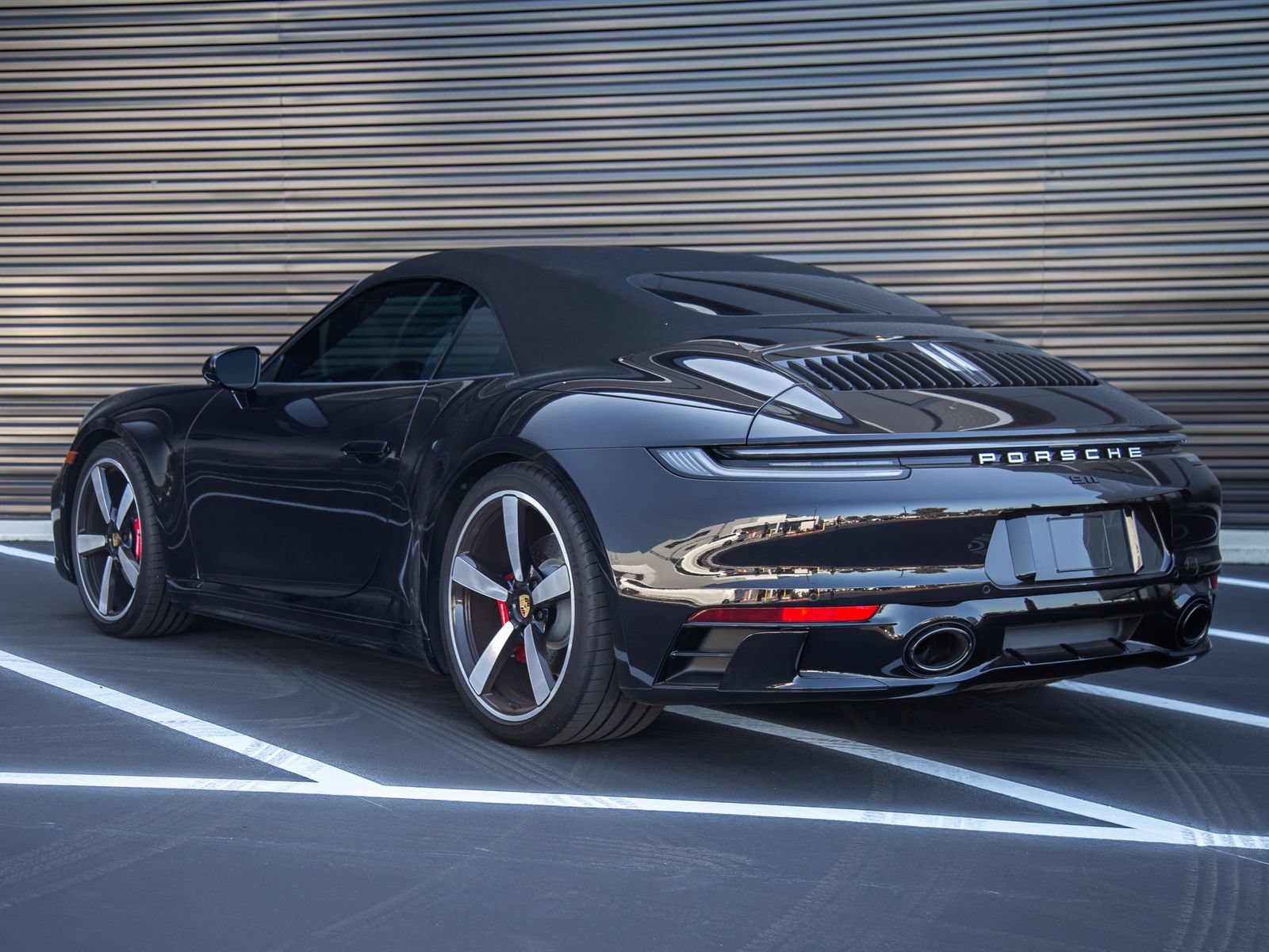 Certified 2024 Porsche 911 Carrera S RWD image 3