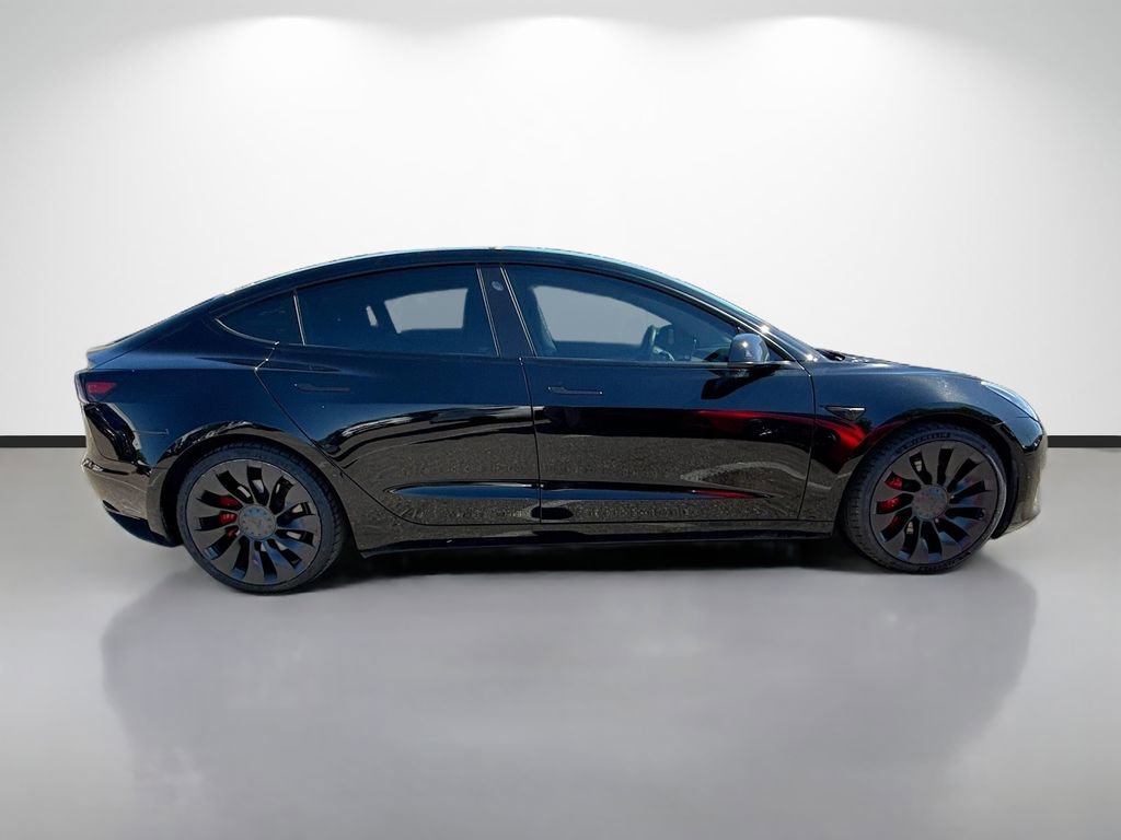Used 2022 Tesla Model 3 Performance image 2