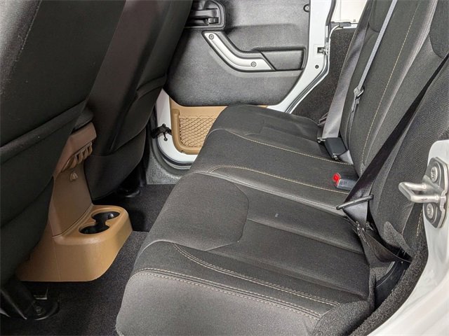 Used 2017 Jeep Wrangler Unlimited Rubicon w/ Connectivity Group image 22