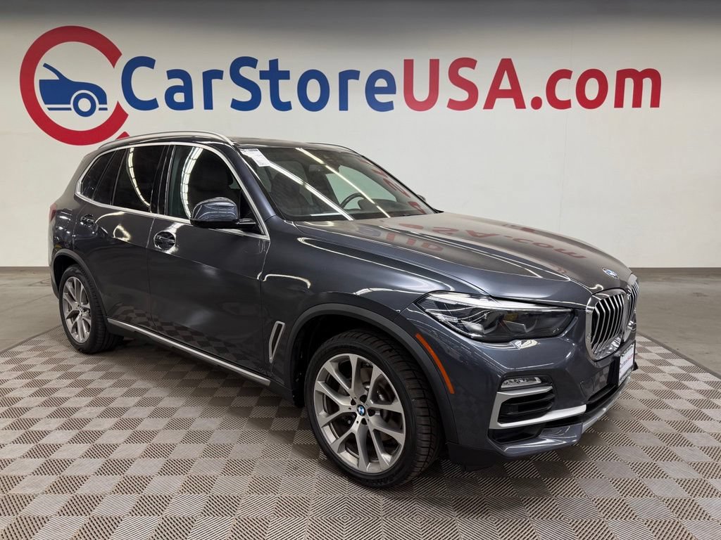 Used 2019 BMW X5 xDrive40i w/ Premium Package 2