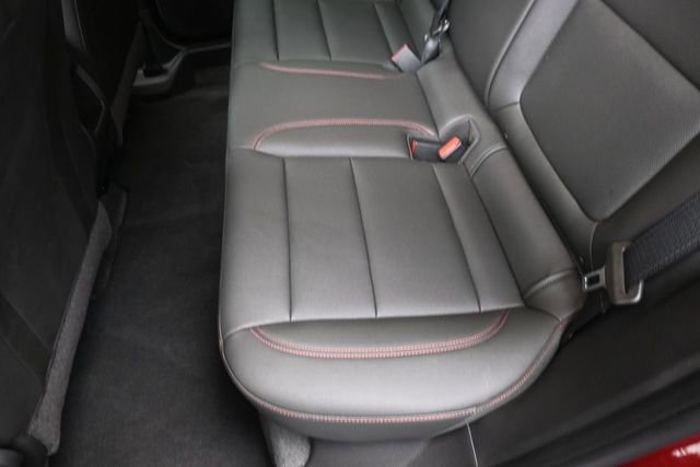 Used 2025 Chevrolet Trax RS FWD image 21