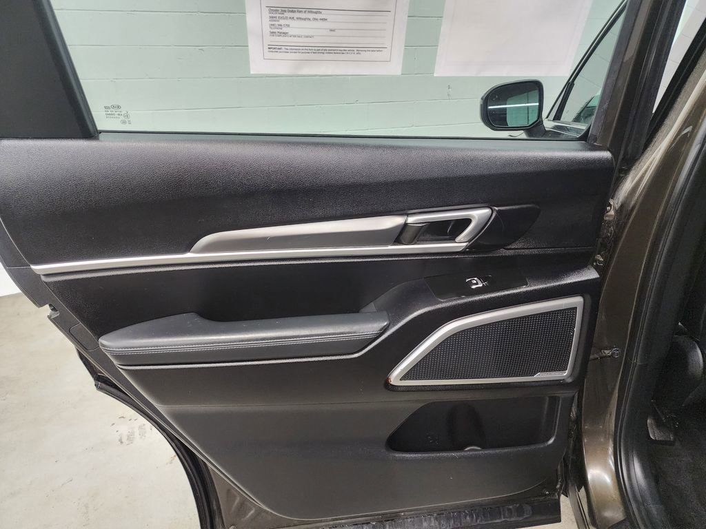 Used 2020 Kia Telluride S AWD/4WD image 24