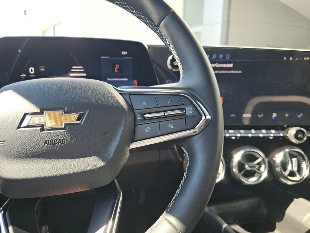 Used 2026 Chevrolet Blazer EV LT AWD/4WD image 34