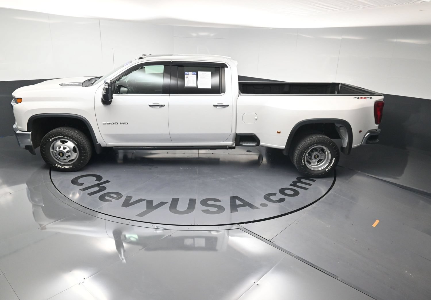 Used 2021 Chevrolet Silverado 3500 LTZ w/ LTZ Convenience Package AWD/4WD image 27