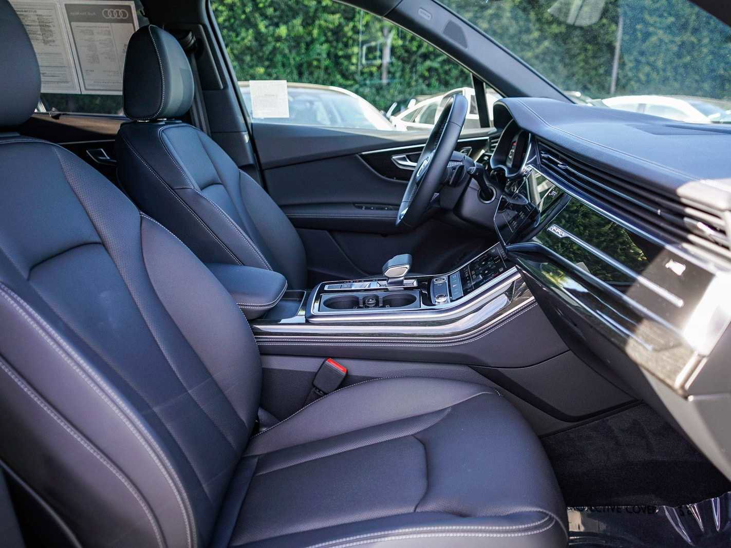 Used 2025 Audi Q7 3.0T Premium Plus w/ Premium Plus Package image 16